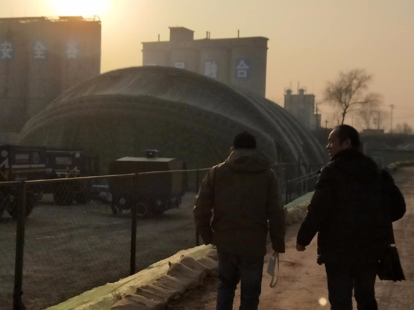 石柱机库外罩图