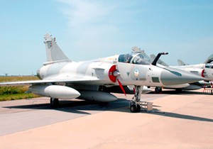 石柱飞机军事模型